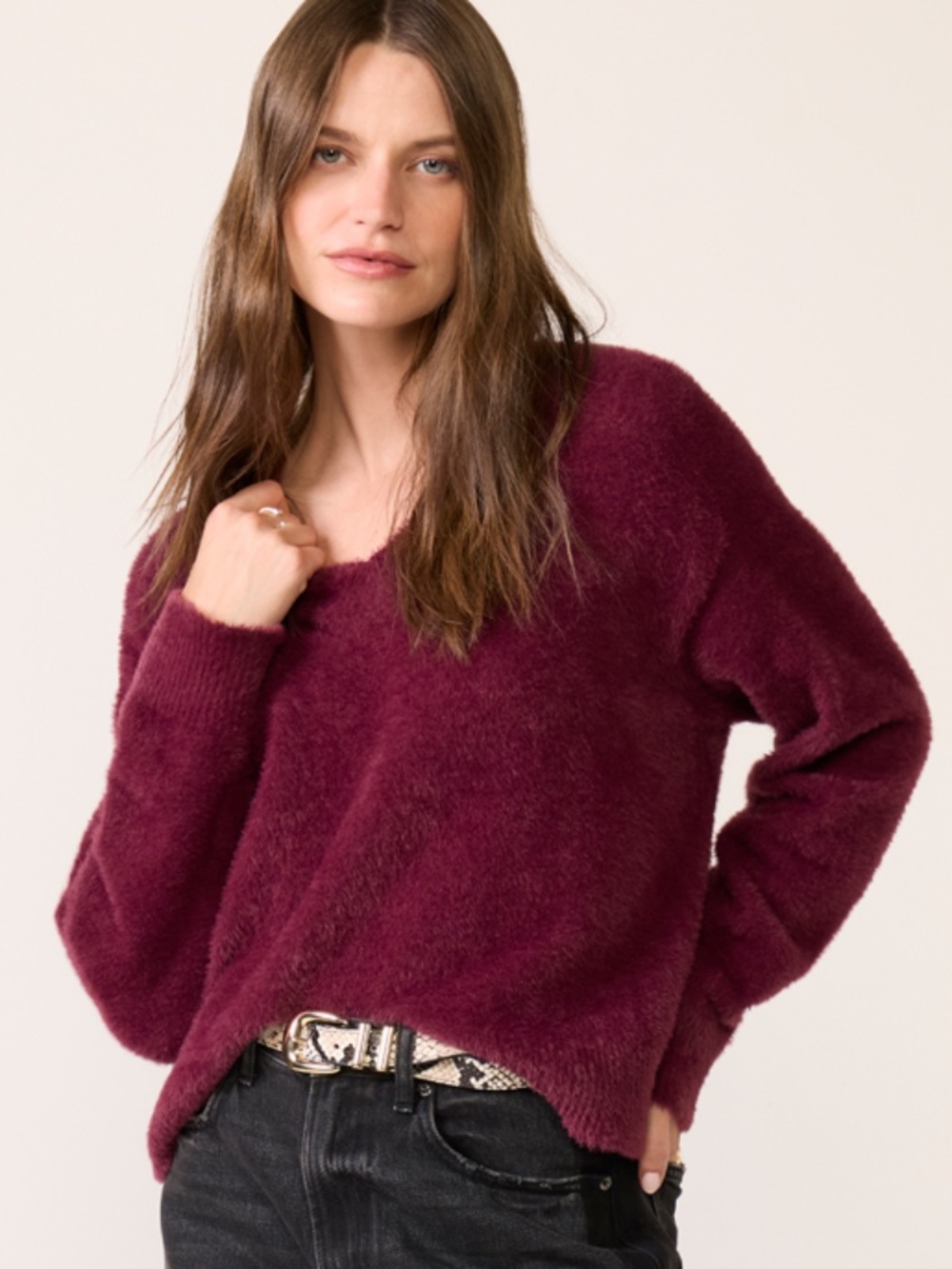 Z Supply Piper Eyelash Sweater NWT Merlot V-Neck Fuzzy Knit Small